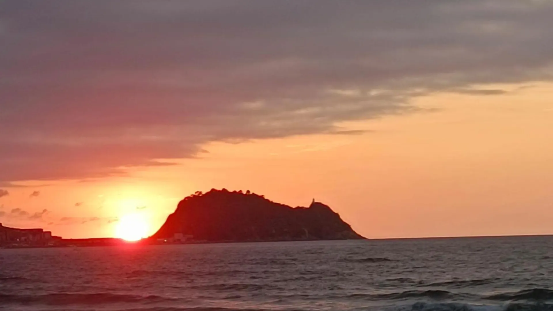 Irita Studios Zarautz 0*,